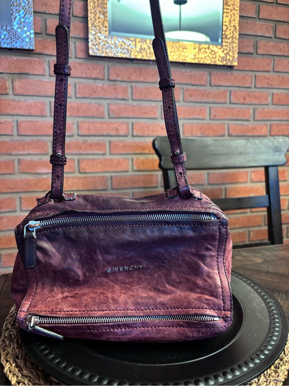 Givenchy Pandora Burgundy Leather Crossbody Bag🤩